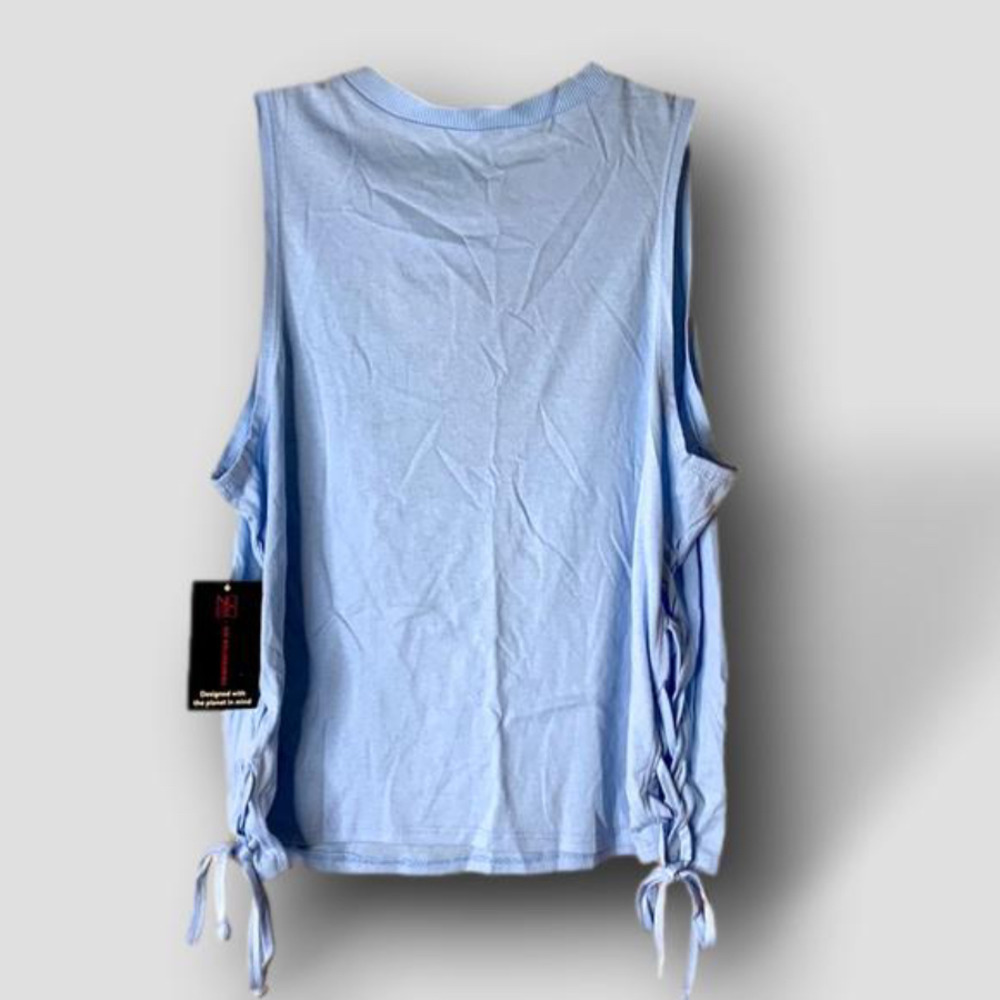 No Boundaries junior’s graphic tank top size XL - Picture 3 of 4